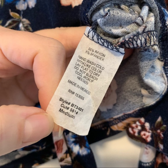 Raggs II Riches | Off Shoulder Floral Shirt - Picture 14 of 14